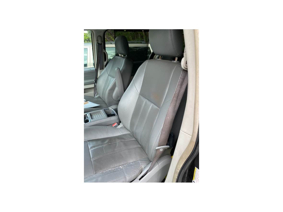 2008 Dodge Grand Caravan for sale by owner in Pembroke Pines