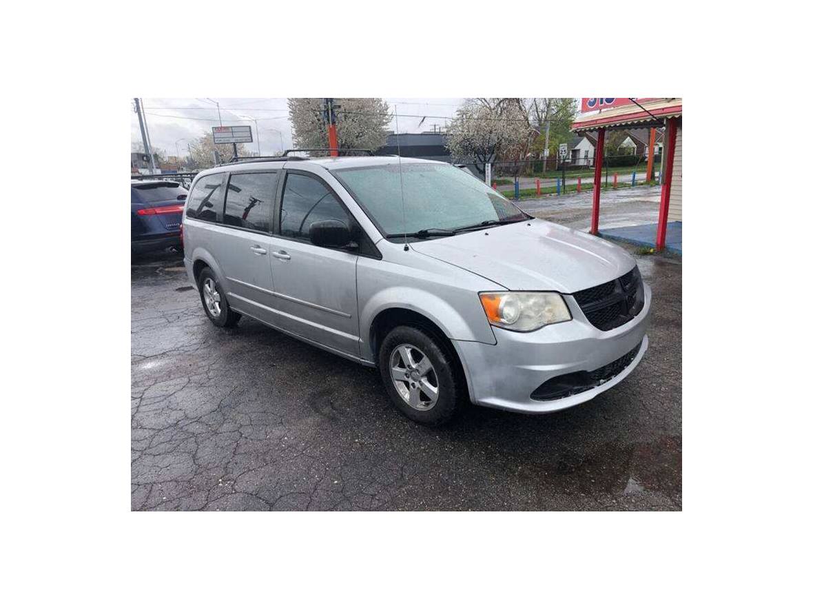2011 Dodge Grand Caravan for sale by owner in New Baltimore