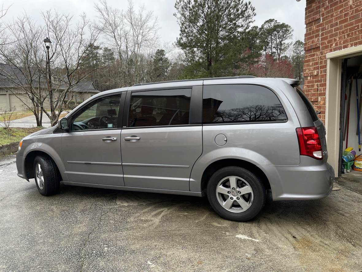 2013 Dodge Grand Caravan for sale by owner in Augusta