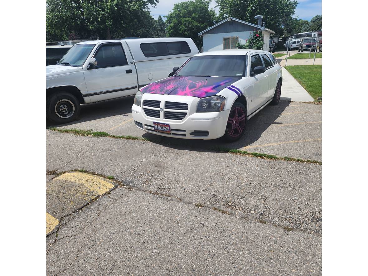 2006 Dodge Magnum for sale by owner in Boise