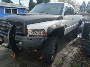 White 2001 Dodge Ram 2500