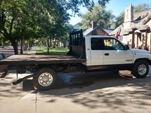 2002 Dodge Ram 2500 with White Exterior