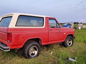 1985 Ford Bronco with Red Exterior