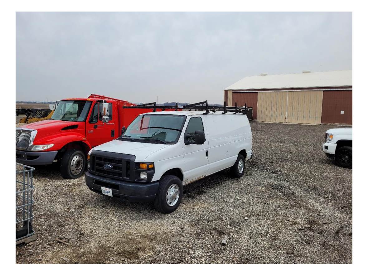 2012 Ford E-350 for sale by owner in Maple Park