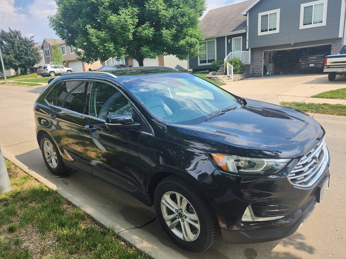 2020 Ford Edge for sale by owner in Omaha