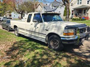1997 Ford F-250 Super Duty with White Exterior