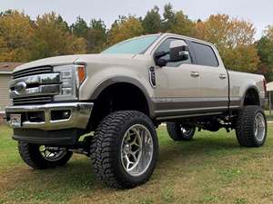 Ford F-250 Super Duty Lariat  for sale by owner in Washington NC