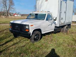 White 1984 Ford F-350