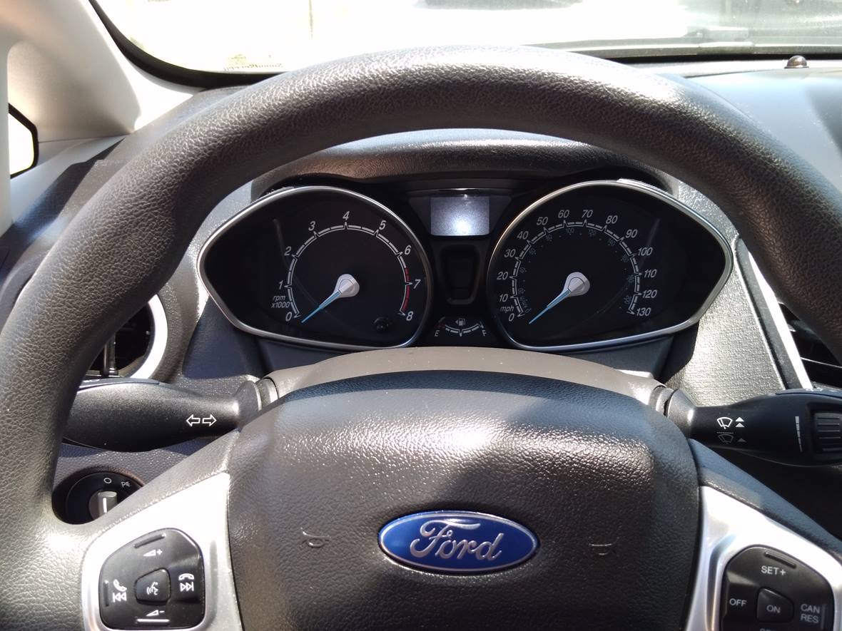 2018 Ford Fiesta for sale by owner in Edinburg