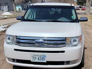 White 2009 Ford Flex