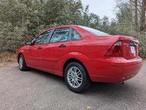 Red 2007 Ford Focus