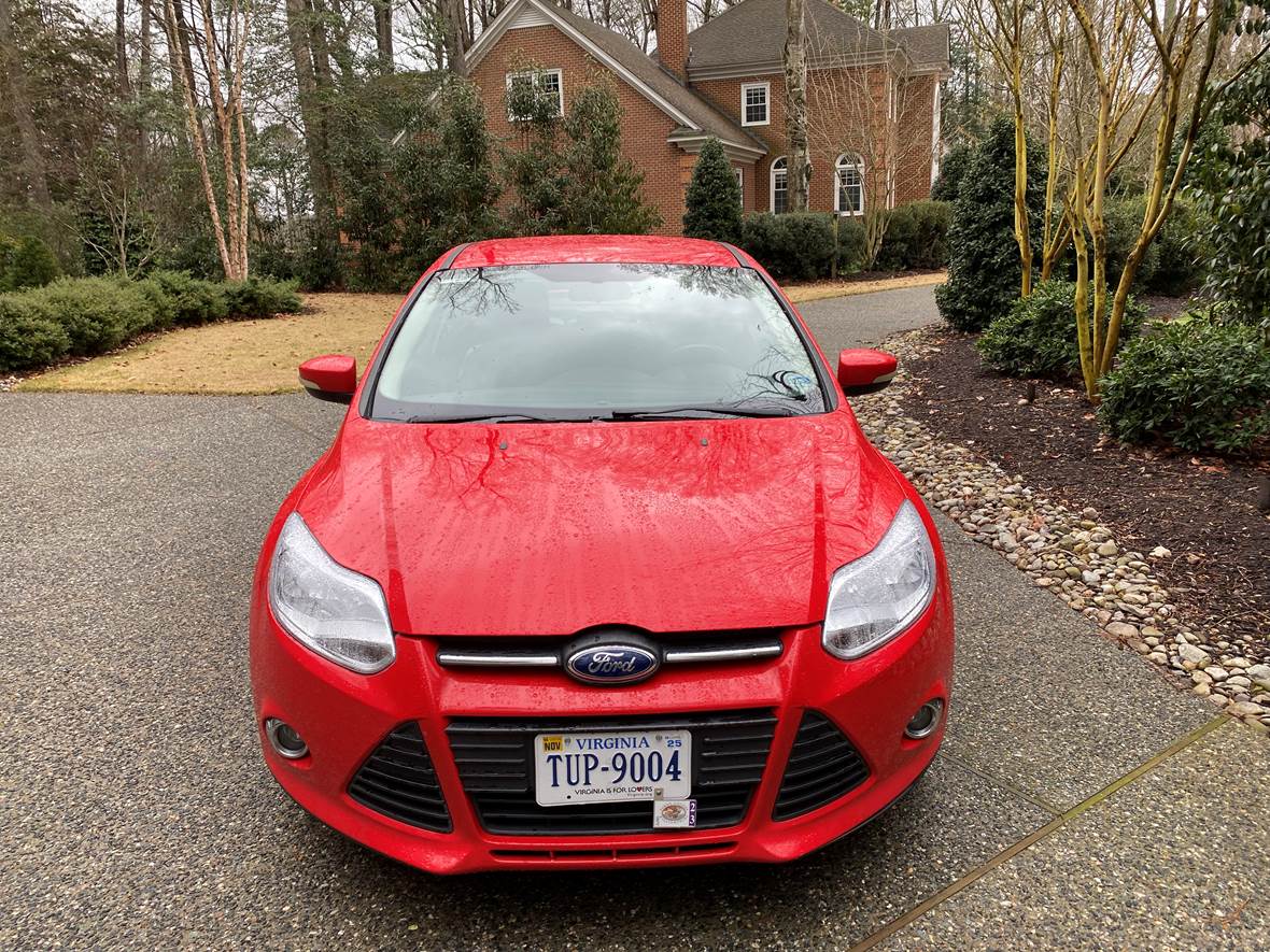 2013 Ford Focus for sale by owner in Williamsburg