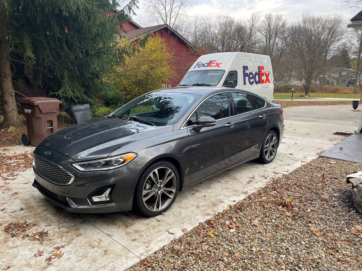 2020 Ford Fusion for sale by owner in Kent