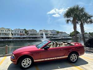 Red 2005 Ford Mustang