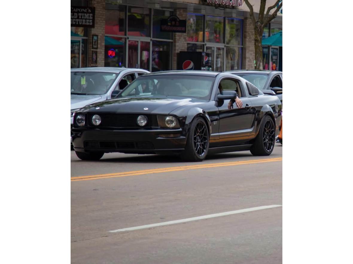 2006 Ford Mustang for sale by owner in Juneau