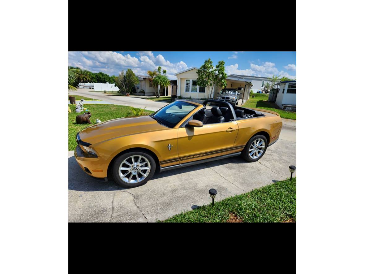 2010 Ford Mustang for sale by owner in Ruskin