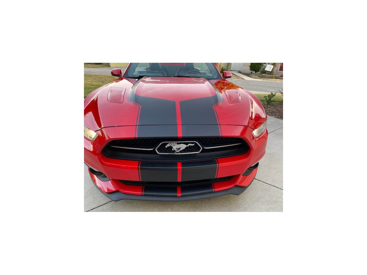 2015 Ford Mustang for sale by owner in Lady Lake