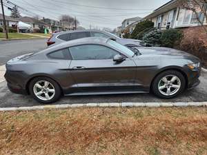 Black 2017 Ford Mustang