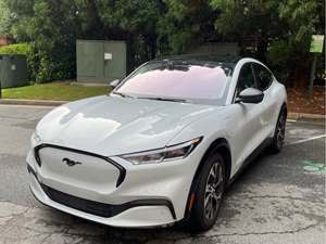 White 2022 Ford Mustang Mach-E