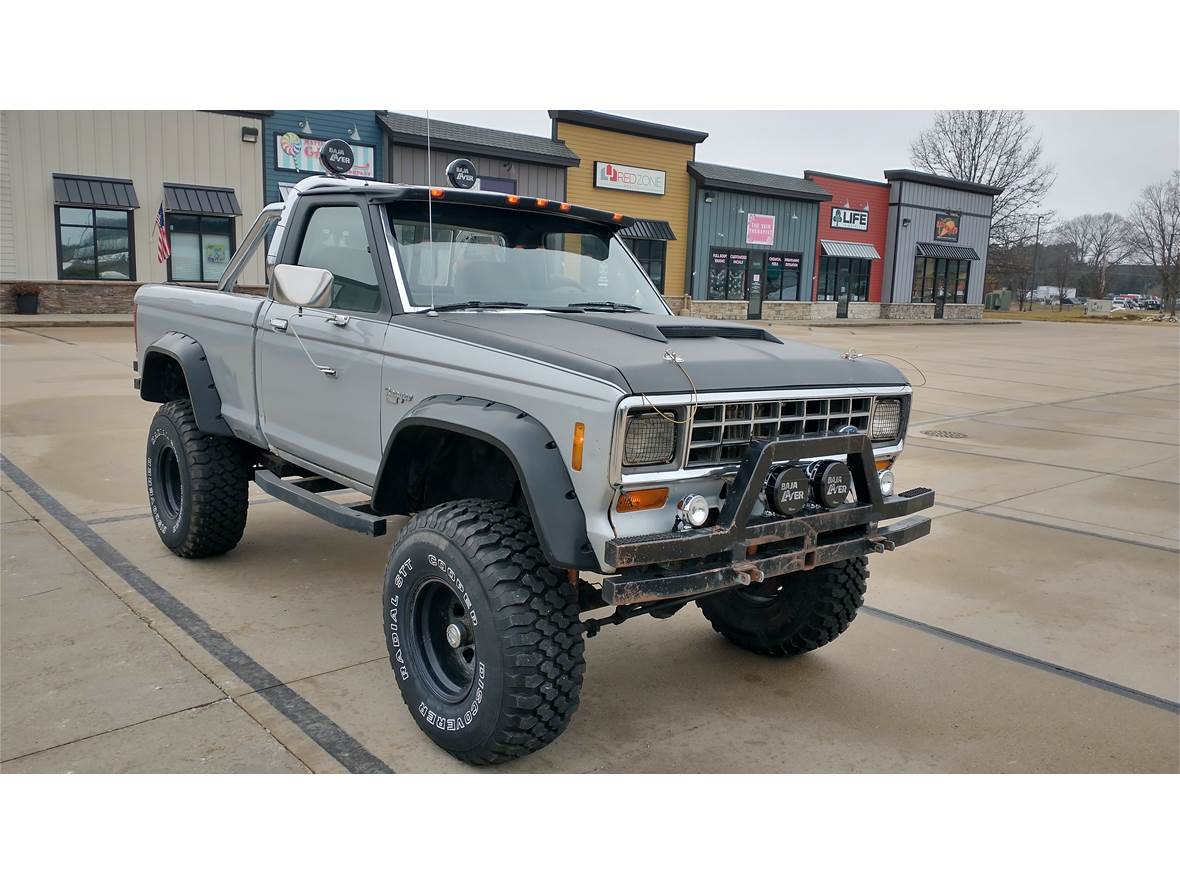 1985 Ford Ranger for sale by owner in Mattawan