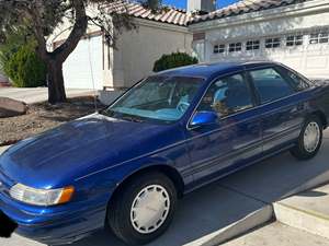 Blue 1993 Ford Taurus
