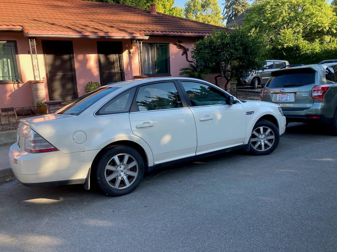 2009 Ford Taurus for sale by owner in Santa Cruz