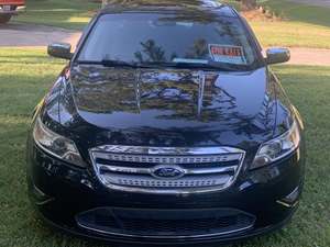 Black 2011 Ford Taurus