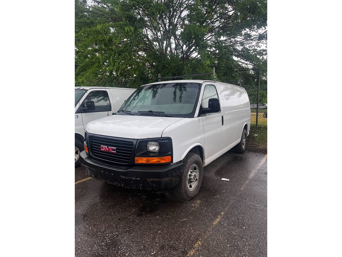 2011 GMC Savana Cargo for sale by owner in Novi