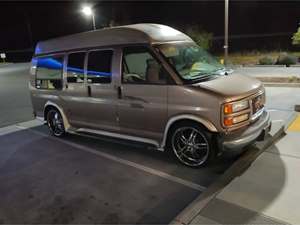 Beige 2021 GMC Sonoma