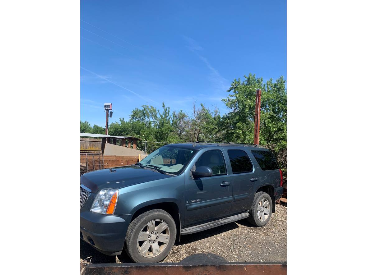 2009 GMC Yukon for sale by owner in Chico