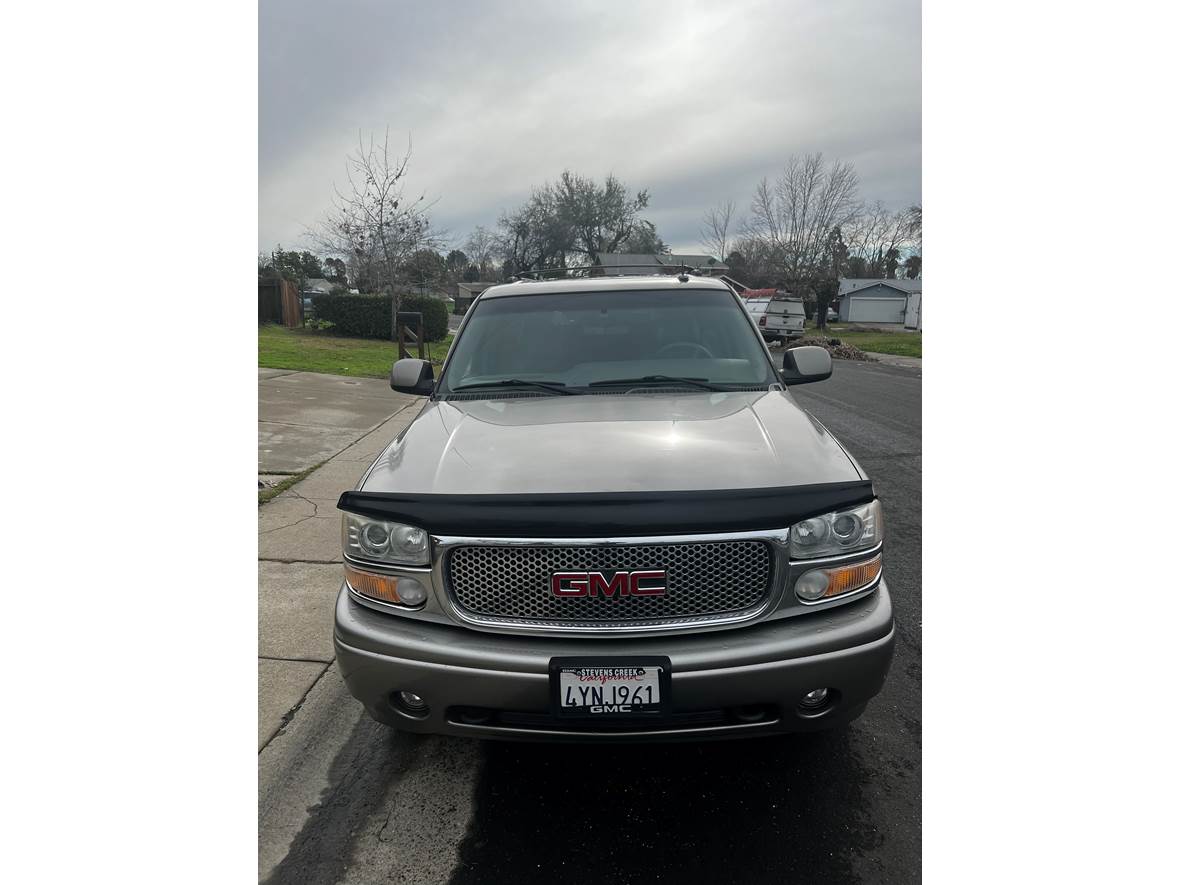 2002 GMC Yukon Denali for sale by owner in Sacramento