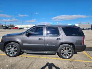 Green 2011 GMC Yukon Denali Hybrid