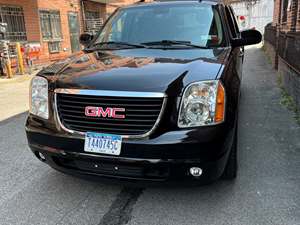 Black 2013 GMC Yukon XL