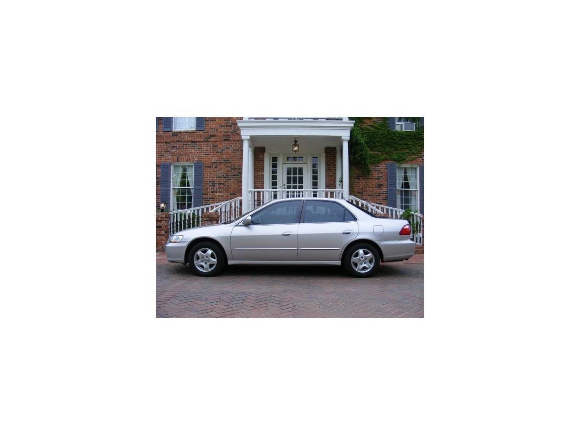 1996 Honda Accord for sale by owner in New York