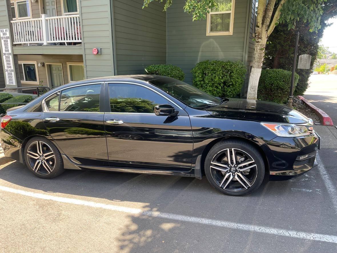 2017 Honda Accord for sale by owner in Salem