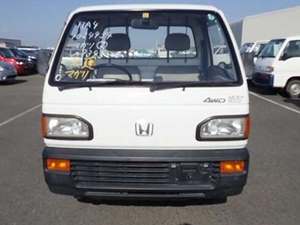 White 1995 Honda Atcy 4 X 4