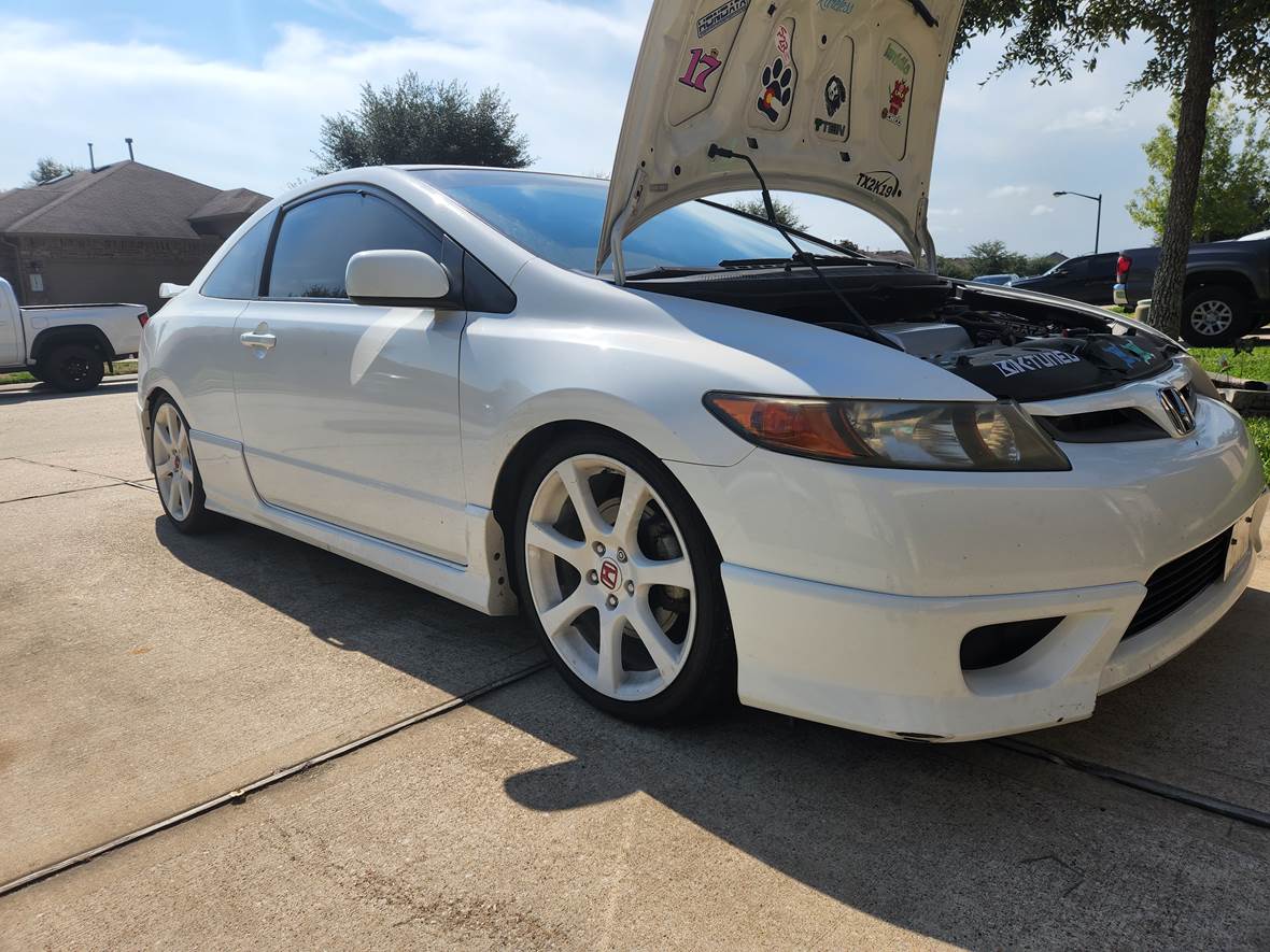 2008 Honda Civic Si Coupe for sale by owner in Conroe