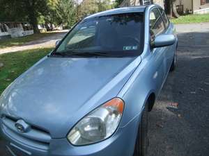 2010 Hyundai Accent with Blue Exterior