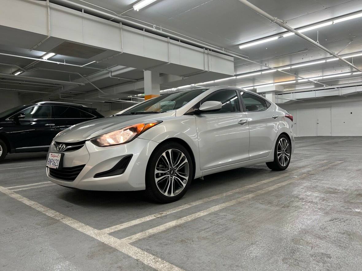 2016 Hyundai Elantra SE for sale by owner in Palmdale