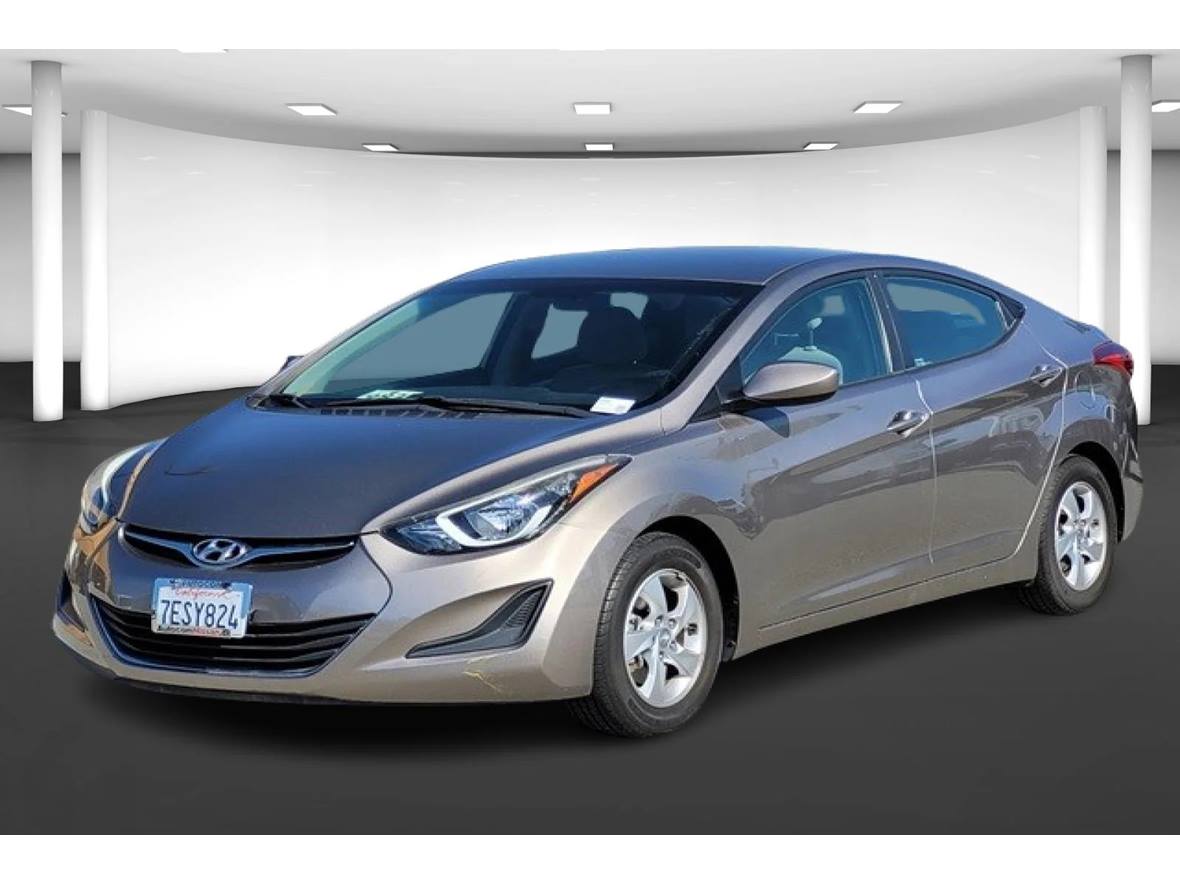 2014 Hyundai Elantra SE Sedan for sale by owner in Gilroy