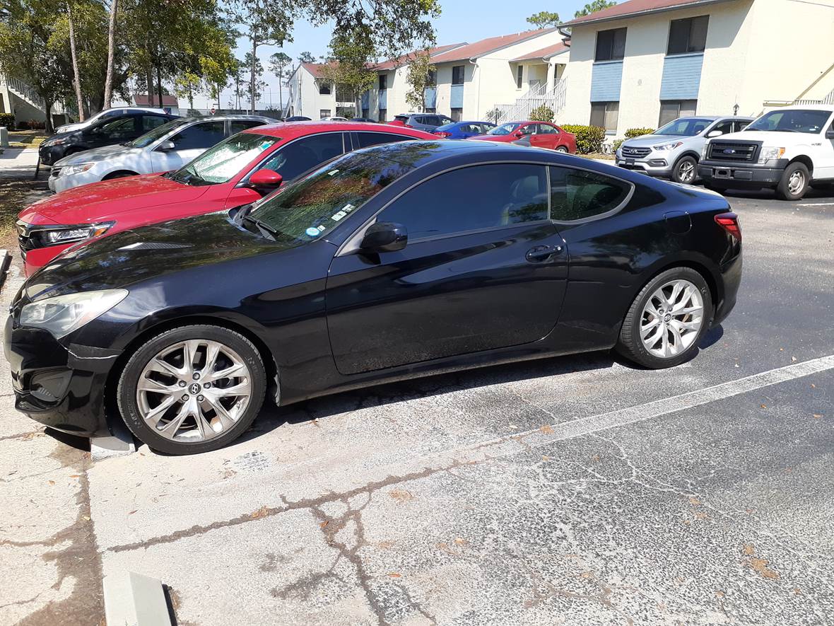 2013 Hyundai Genesis Coupe Premium for sale by owner in Naples