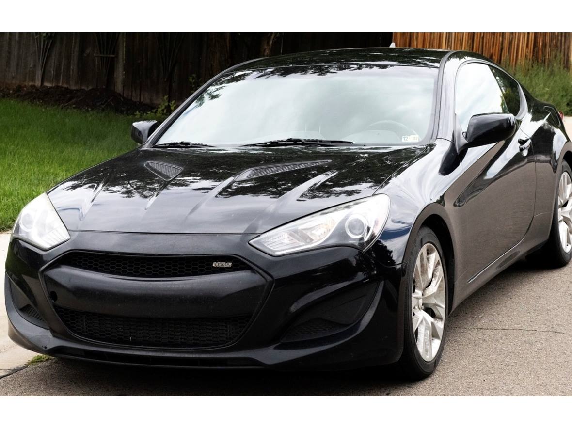 2013 Hyundai Genesis Coupe for sale by owner in Fort Collins