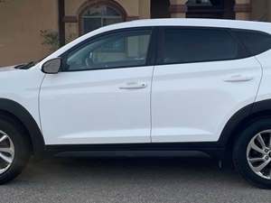 White 2017 Hyundai Tucson