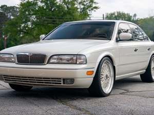 White 1995 Infiniti Q45