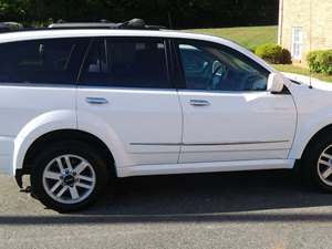 2002 Isuzu Axiom with White Exterior