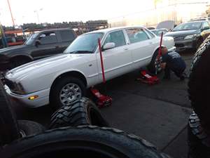 1998 Jaguar XJ8 with White Exterior