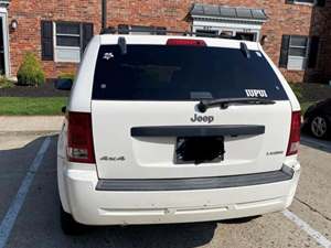 White 2005 Jeep Cherokee