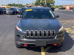 Gray 2016 Jeep Cherokee