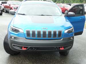 Blue 2021 Jeep cherokee trialhawk