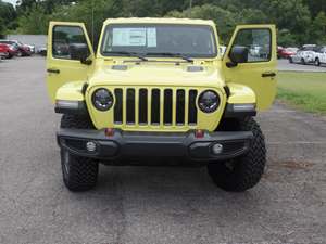 Yellow 2023 Jeep Gladiator